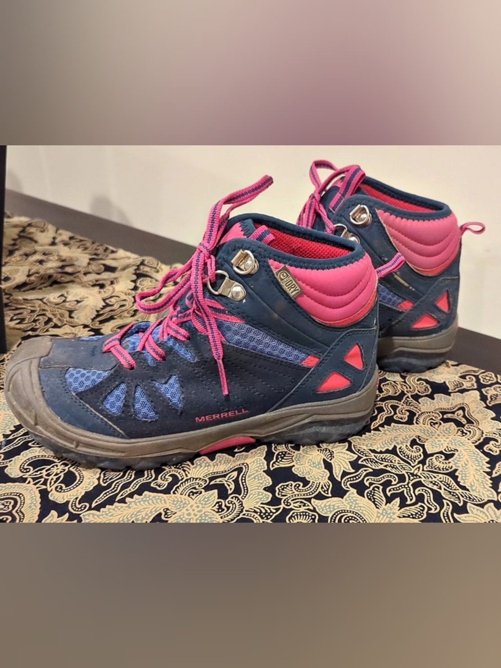 Merrell Capra Mid Waterproof Kids Boots Blue & Pink US 1M